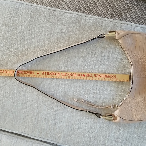 Vince Camuto Meliss Tan Color Leather Crossbody bag EUC - Picture 15 of 16